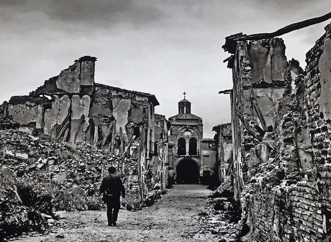 Belchite. Silenzi di guerra